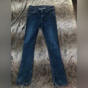 American eagle skinny low rise jeans.